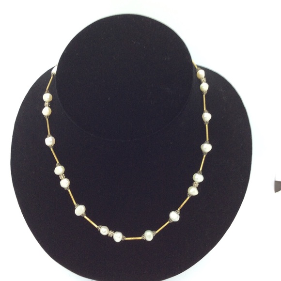 Vintage Pearl Necklace - Picture 2 of 3